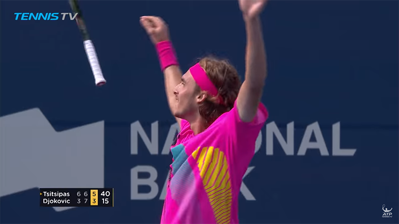 Stefanos Tsitsipas a été très solide pour battre Novak Djokovic au Masters de Toronto 2018. Stefanos Tsitsipas a été très solide pour battre Novak Djokovic au Masters de Toronto 2018.