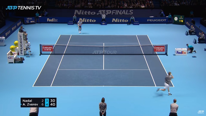 Alexander Zverev a frappé deux coups droits long de ligne énormes contre Nadal au Masters 2019.