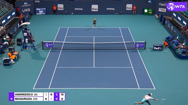 Un passing magique en chop de coup droit de Bianca Andreescu contre Muguruza à Miami.