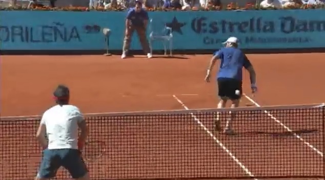 Le délicieux trick shot de Pablo Andujar au Masters 1000 de Madrid 2014.