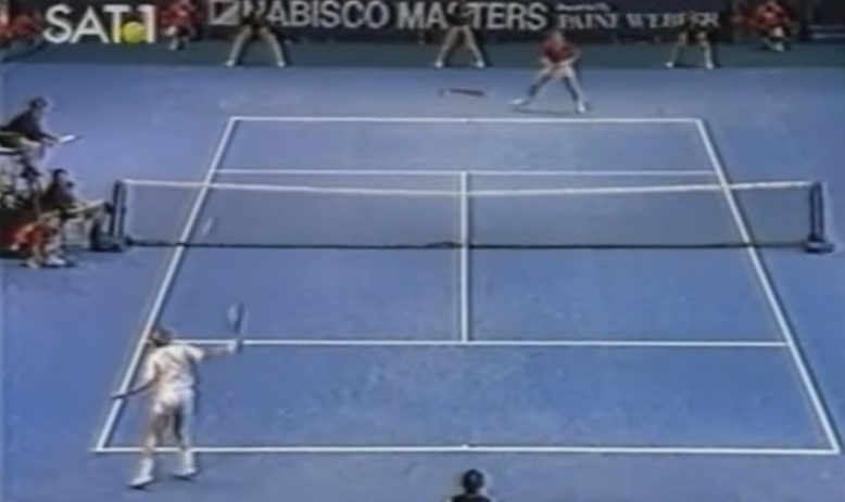 Boris Becker gagne le Masters 1988 sur un rallye de 37 frappes.