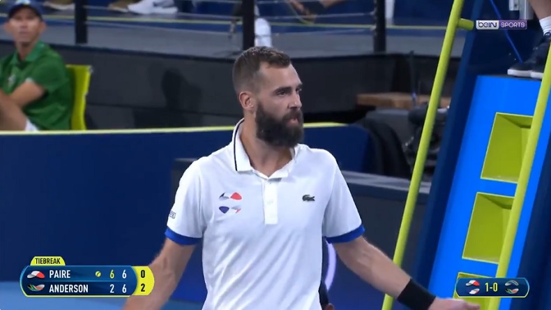 Benoît Paire insulte un spectateur pendant son match à l'ATP Cup 2020.