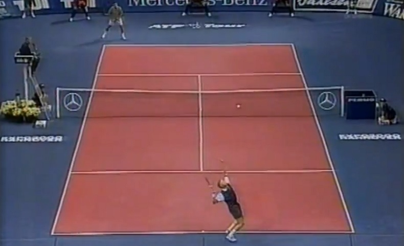 Boris Becker attaque la finale du Masters 1996 par quatre aces.