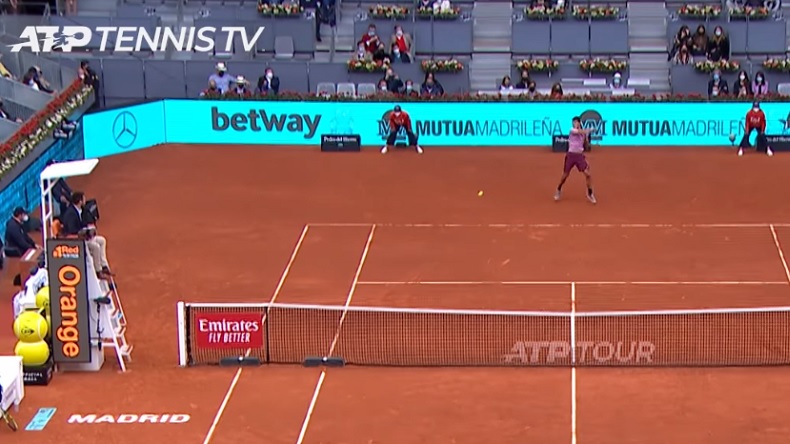 Les coups de fusil de Carlos Alcaraz en coup droit contre Mannarino, au Masters de Madrid.
