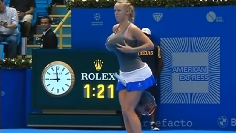 Les vidéos insolites de la carrière de Caroline Wozniacki, dont cette imitation de Serena Williams.