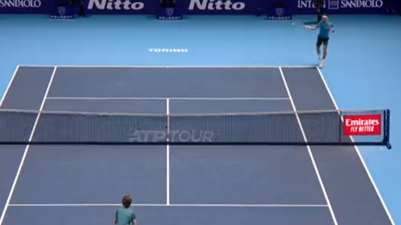 Casper Ruud lâche deux retours gagnants monstrueux contre Andrey Rublev au Masters 2021.