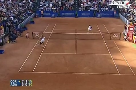 Au petit jeu des amorties, Andre Agassi peut rivaliser avec Guillermo Coria.