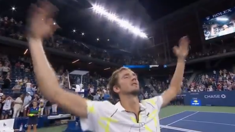 Daniil Medvedev provoque le public à l'US Open.
