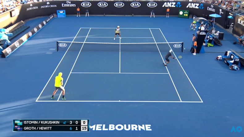 Le poteau rentrant de Denis Istomin sur un passing de revers. Le poteau rentrant de Denis Istomin sur un passing de revers.