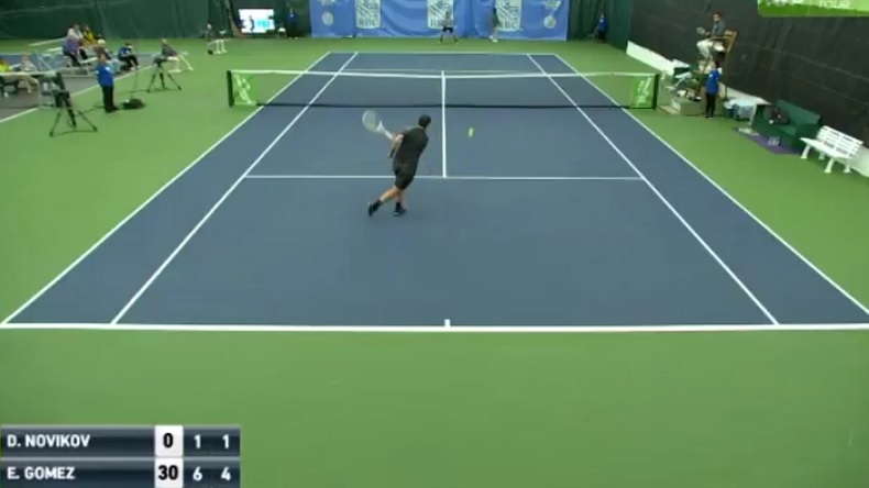 Un coup de génie en faisant n'importe quoi de Dennis Novikov au Challenger de Dallas 2019.