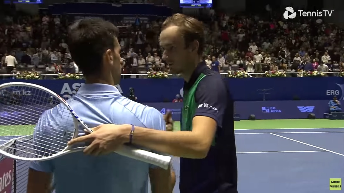 Djokovic et Medvedev ont joué l'acier avant l'abandon du Russe en demi-finales du tournoi d'Astana 2022.