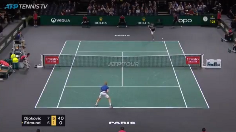 Novak Djokovic met trois retours gagnants pour conclure son match contre Edmund au Rolex Paris Masters 2019.