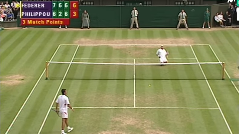 En 2003, Roger Federer soulevait son premier trophée en Grand Chelem à Wimbledon contre Mark Philippousis.