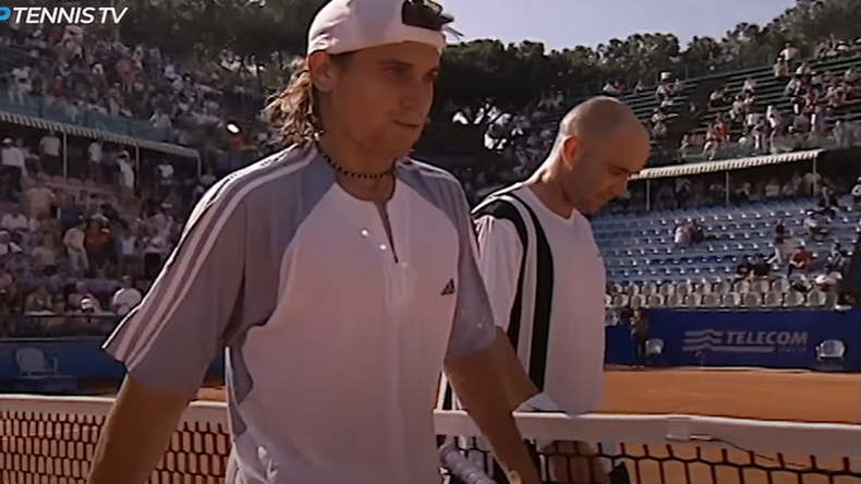 Battre le numéro un mondial après avoir été mené 6-0, c'est l'exploit improbable réalisé par David Ferrer ce jour-là à Rome en 2003 contre André Agassi.