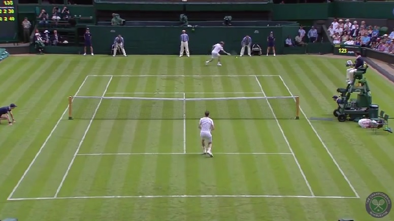 L'énorme passing-shot de David Goffin à Wimbledon 2014.