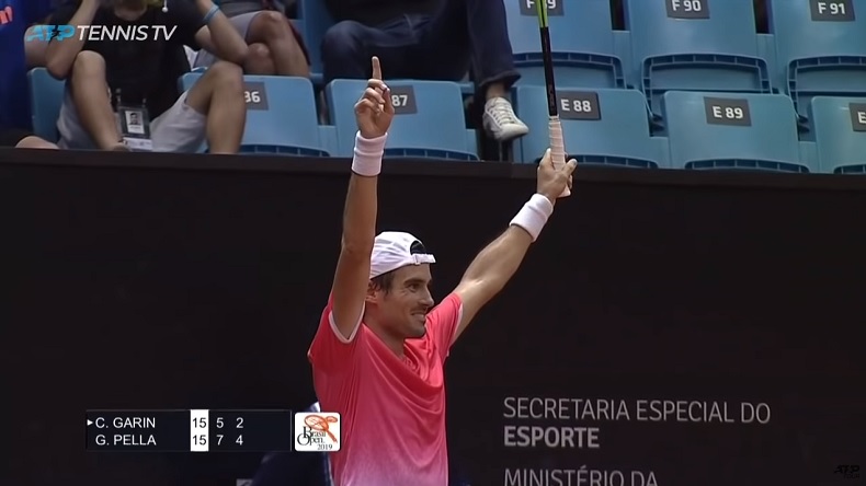 La réaction de Guido Pella après son coup droit incroyable en finale du tournoi de Sao Paulo 2019.