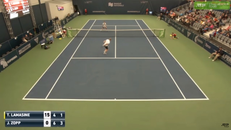Jürgen Zopp régale au Challenger de Drummondville 2019 avec une demi-volée dans le dos splendide.