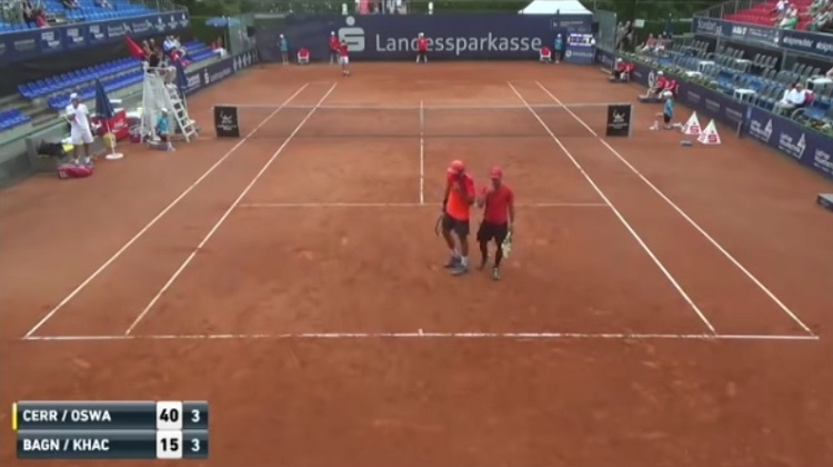 Allô, non je ne peux pas, j'ai tennis.