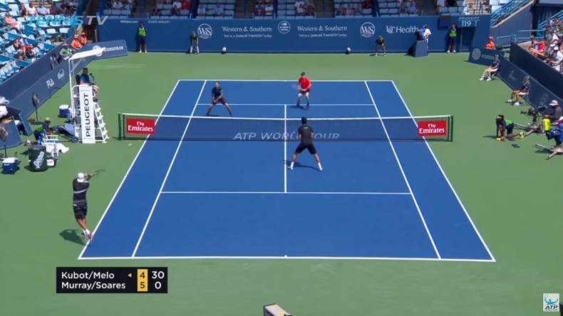 Ce revers court croisé de Kubot à Cincinnati est somptueux.