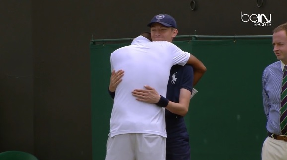 Nick Kyrgios avait besoin d'un câlin pendant son match contre Richard Gasquet.