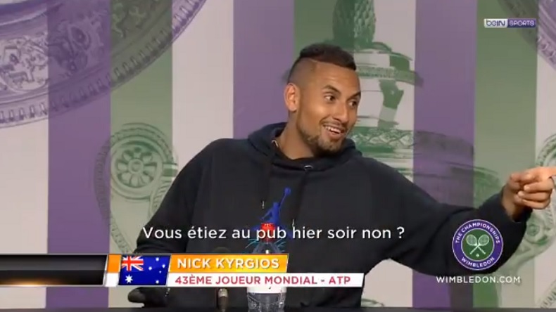 Nick Kyrgios grille une journaliste qui était dans le même pub que lui, en conférence de presse à Wimbledon.