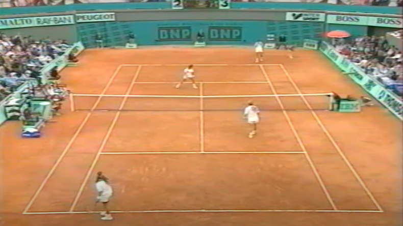 En 1993, les frères Jensen avaient remporté Roland-Garros en double. Luke s'était démarqué avec une particularité très rare : son ambidextrie.