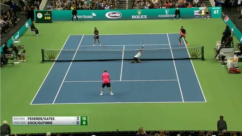 Un point amusant entre Roger Federer et Jack Sock lors du Match for Africa 5.