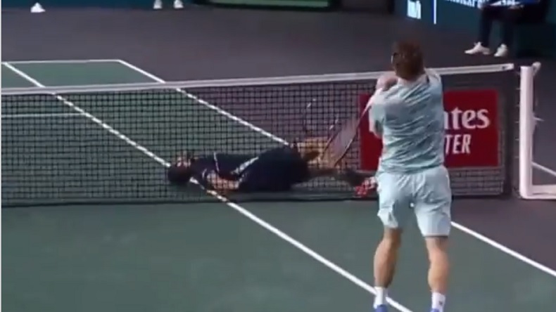 La grosse chute de Mate Pavic au Rolex Paris Masters 2020.
