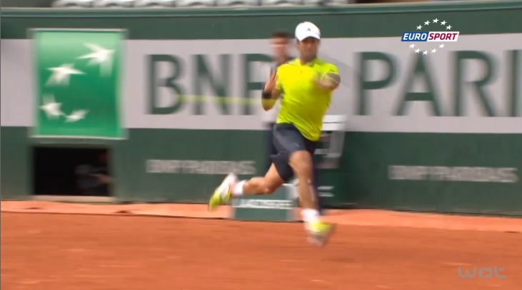 Ce coup droit de Fernando Verdasco mérite bien sa place dans les meilleurs points du Jour 9 à Roland Garros.