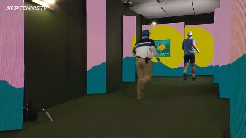 Andy Murray montre l'exemple et prend une pause toilettes en courant à Indian Wells.