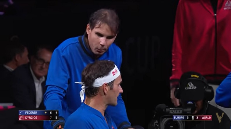 Coach Nadal aide Roger Federer son match contre Kyrgios à la Laver Cup 2019.