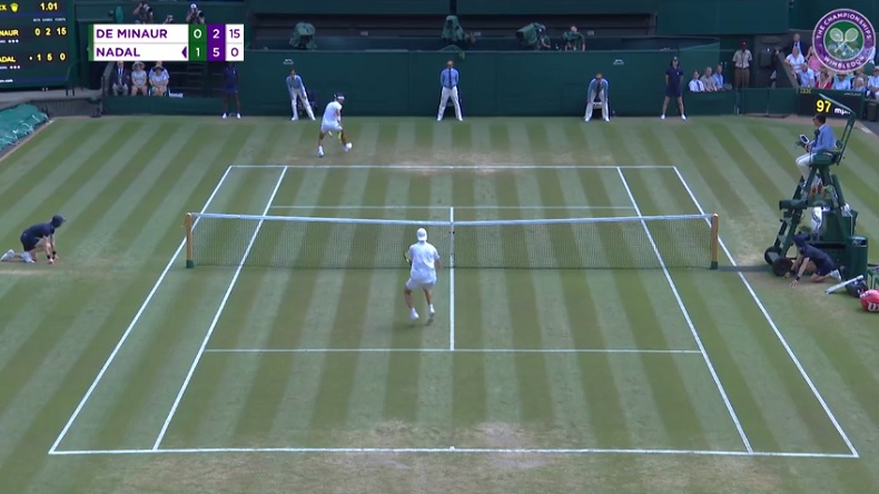 Rafael Nadal a impressionné et il a régalé face à Alex de Minaur à Wimbledon avec un tweener lob génial.