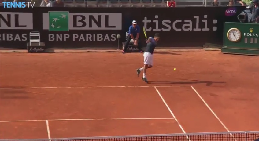 Ce revers de Nicolas Almagro est indécent.