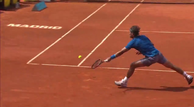 Jarkko Nieminen déborde Rafael Nadal au Masters 1000 de Madrid 2014.