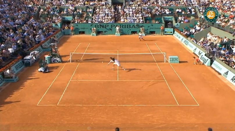 La volée rétro de légende d'Olivier Patience contre Novak Djokovic à Roland Garros en 2007. La volée rétro de légende d'Olivier Patience contre Novak Djokovic à Roland Garros en 2007.