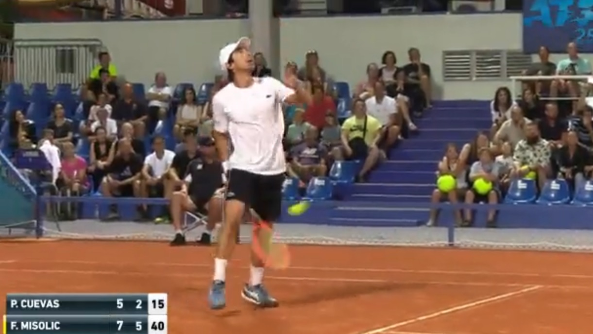 Pablo Cuevas a refait son trick shot légendaire à Umag.