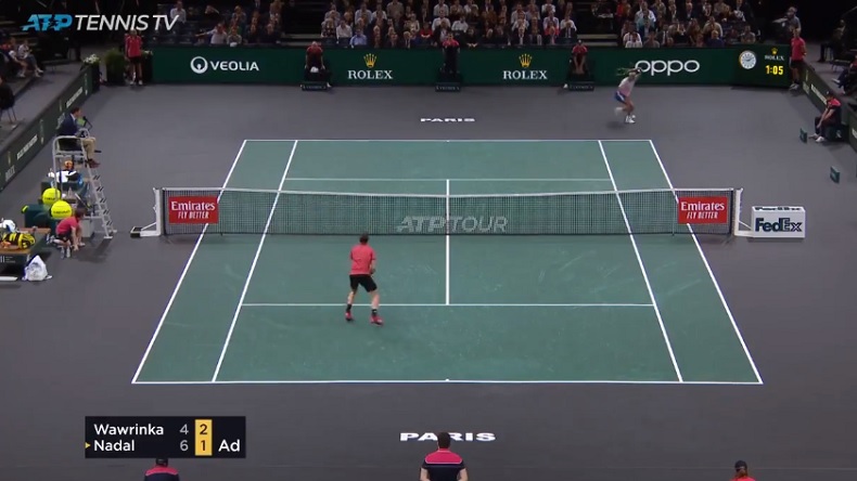 Nadal sanctionne le smash de Wawrinka avec un contre terrible.