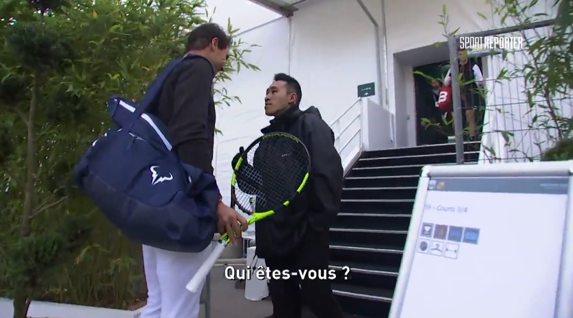 Quand un vigile ne reconnaît pas Rafael Nadal.