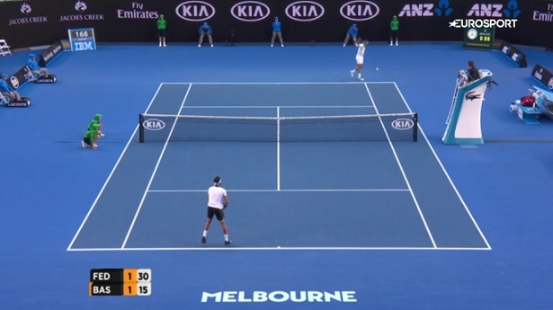Il y a la passe laser au basket et le revers laser au tennis.