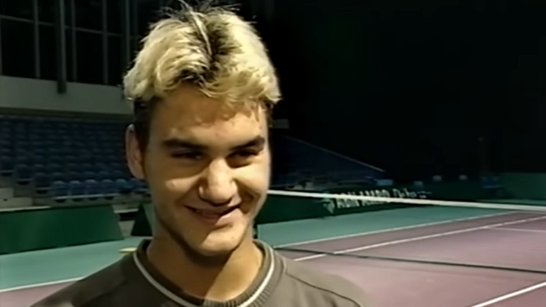 Roger Federer, teint en blond à 17 ans, au tournoi de Rotterdam 1999.