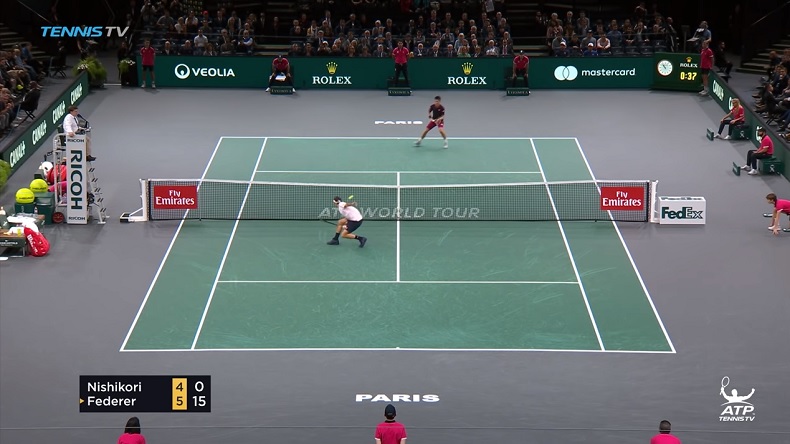 La main exceptionnelle de Roger Federer sur cette volée face à Kei Nishikori au Rolex Paris Masters 2018.