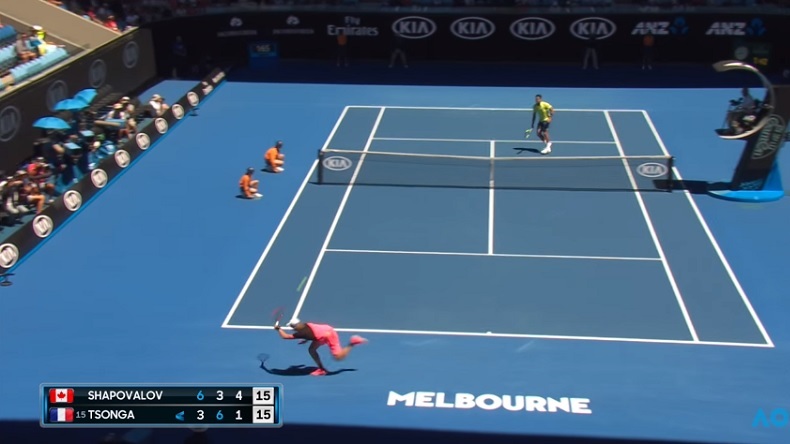 Denis Shapovalov et Jo-Wilfried Tsonga ont livré un match splendide à l'Open d'Australie 2018. Denis Shapovalov et Jo-Wilfried Tsonga ont livré un match splendide à l'Open d'Australie 2018.