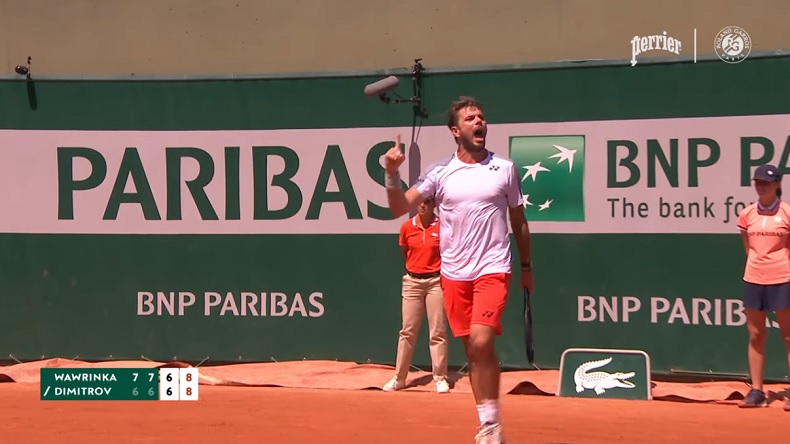 La célébration de Stanimal après un passing de revers phénoménal pour obtenir une balle de match contre Dimitrov à Roland-Garros.