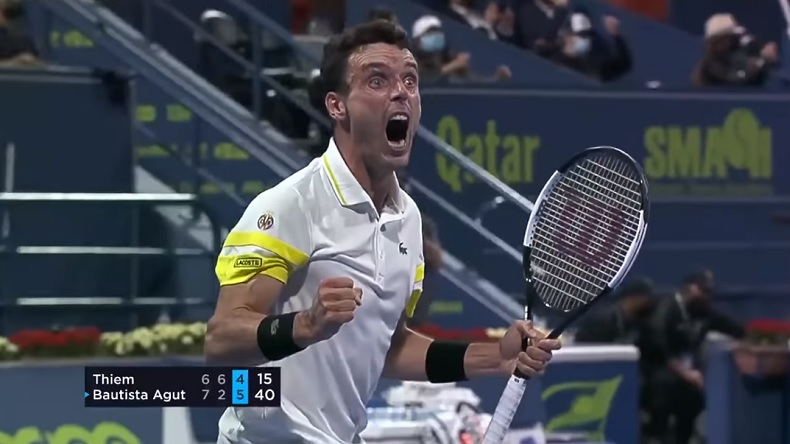 La rage de vaincre de Roberto Bautista Agut après sa victoire sur Thiem à Doha.