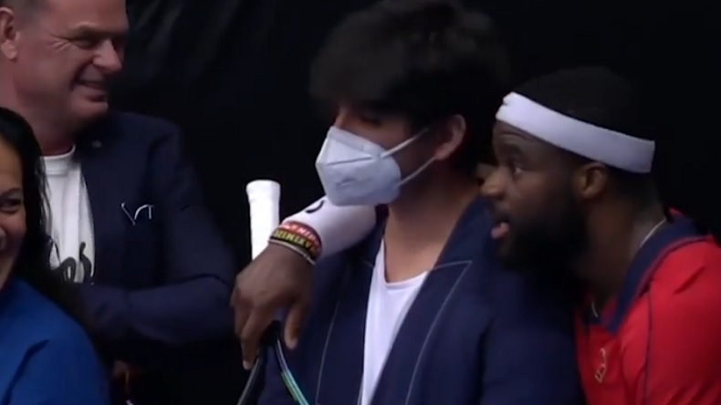 Frances Tiafoe s'est bien amusé avec le public et il a réussi le match contre Jannik Sinner à Vienne.