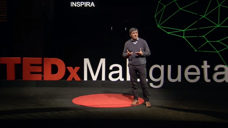 Buvez les paroles de Toni Nadal lors de cette conférence TED, à Malaga, en 2018.