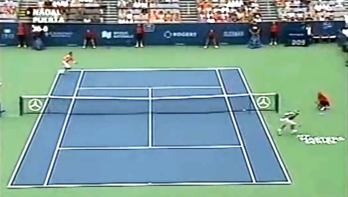 Une contre-amortie venue d'ailleurs de Rafael Nadal en quarts de finale du Masters Series de Montréal 2005.