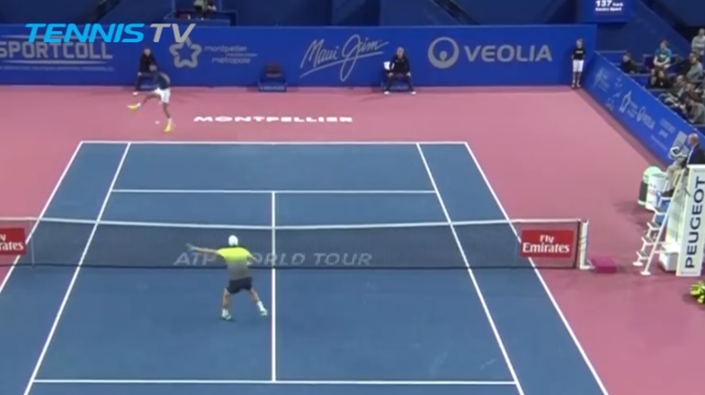 Lucas Pouille et Benoît Paire ont tous les deux gagné un point grâce à un frontal tweener au tournoi de Montpellier 2018.