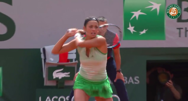 Alizé Lim a marqué un des "hot shots" de la première journée à Roland Garros.