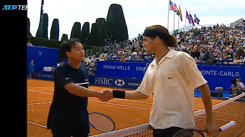 Federer et Chang à Monte-Carlo en 2001 ou la rencontre de deux générations différentes